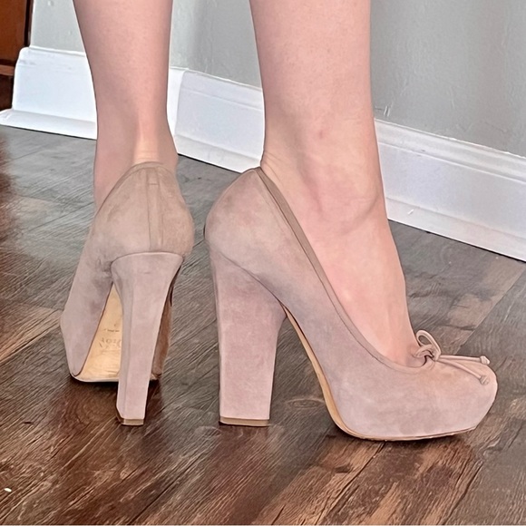 Dior Nude Suede Ballet Heels with Bows and Square Toes - Picture 3 of 15